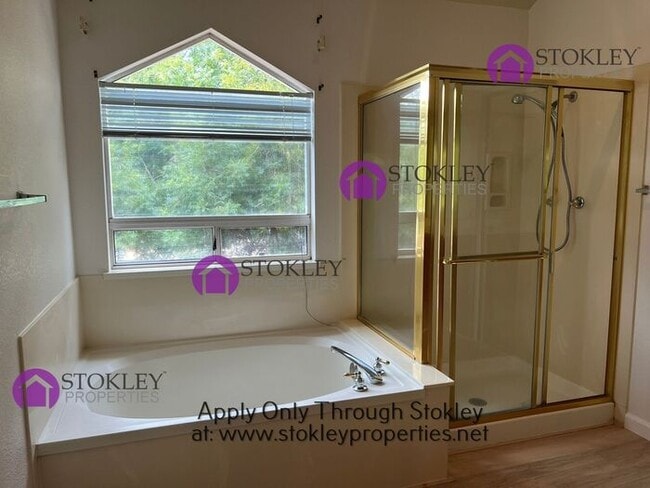 Building Photo - 4725 Country Hls Dr