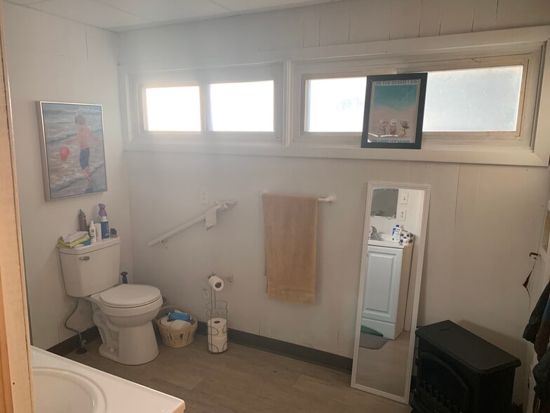 Building Photo - 1175 Broadway