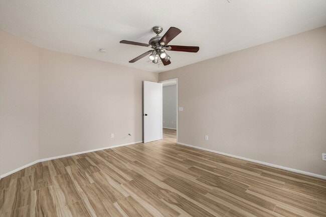 Building Photo - 2205 N 109th Ave