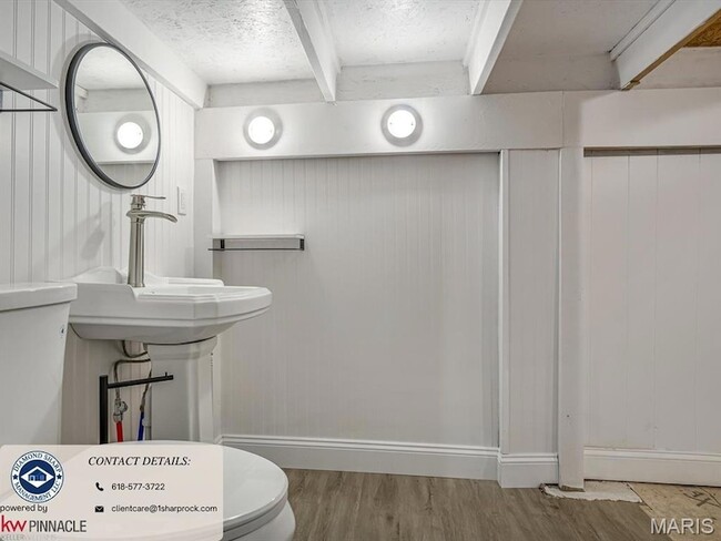 Building Photo - 625 N 24th St