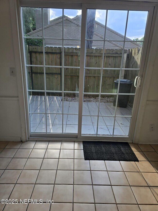 Building Photo - 4807 Windrush Ln