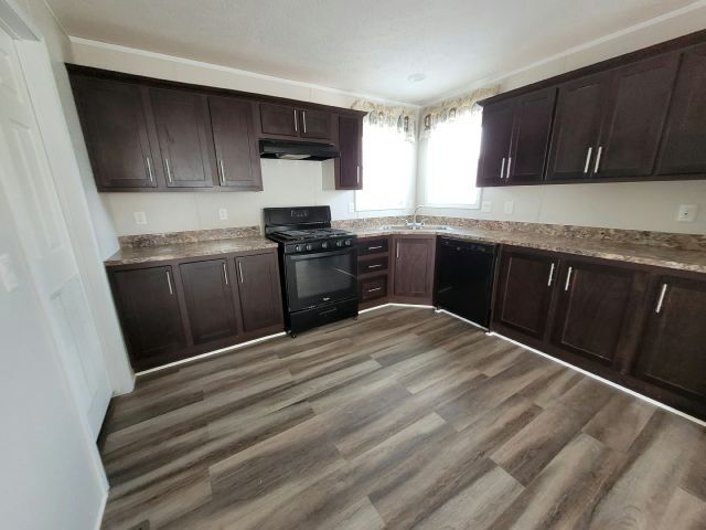 Building Photo - 11402 4th St NE