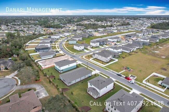 Building Photo - 1679 Meadowlark Dr