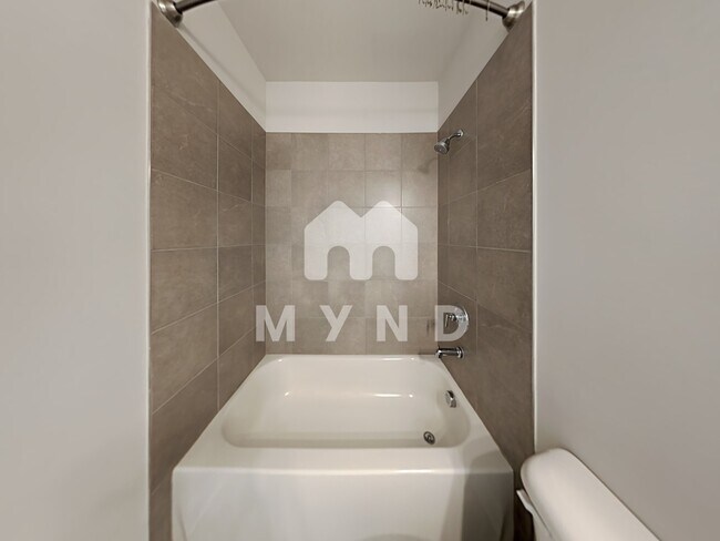 Building Photo - 4030 Maypop Ln