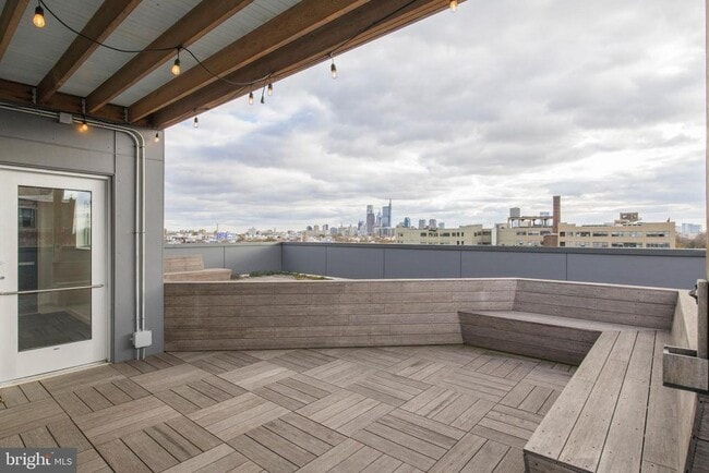 Building Photo - 1501 N 31st St