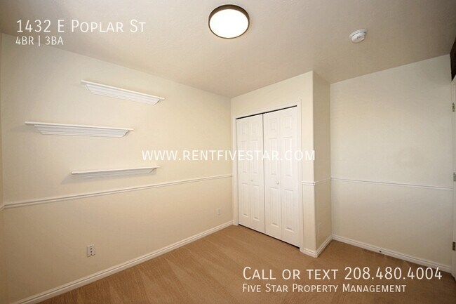 Building Photo - 1432 E Poplar St