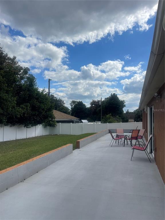 Building Photo - 1217 Bachmann Ave