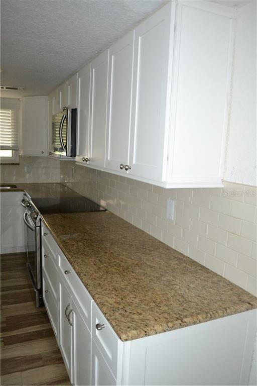 Building Photo - 603 Grenadine Ct