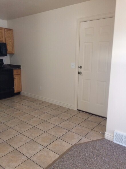 Building Photo - 1884 Shepard Ln