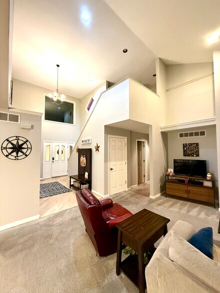 Building Photo - 45 Waters Way