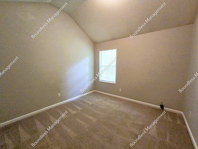 Building Photo - 2261 Charleston Pointe SE