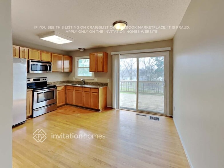 Building Photo - 7595 Springbrook Ln