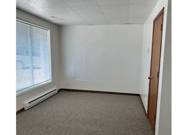 Building Photo - 2202 Broadway St