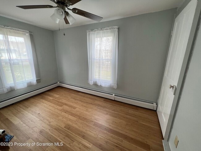 Building Photo - 445 Main St