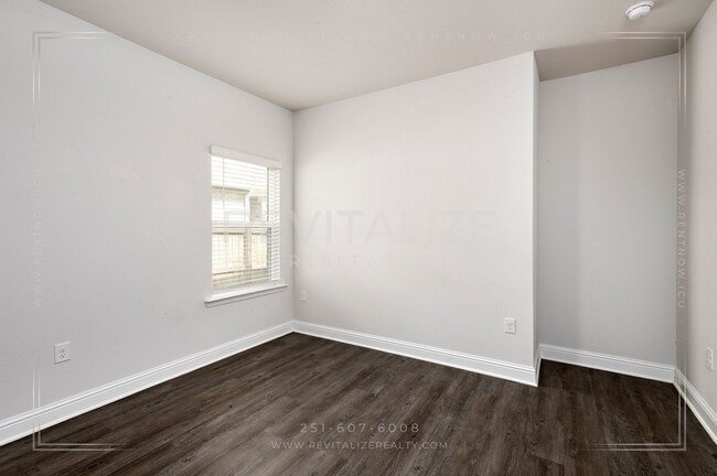 Building Photo - Modern 4BR 2 BA Home in Spanish Fort