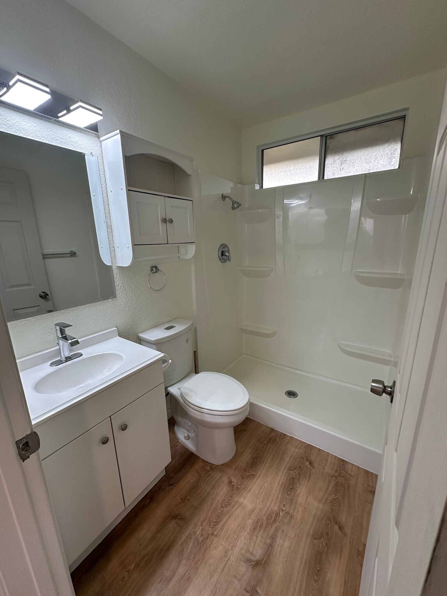 Building Photo - 1342 Mimosa Ct