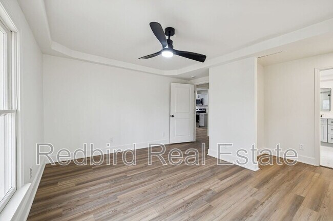 Building Photo - 611 S 12th St