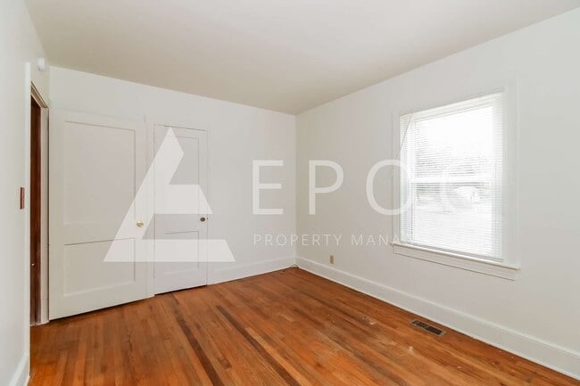 Building Photo - 919 Bellvue St