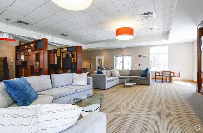 Interior Photo - HighPoint