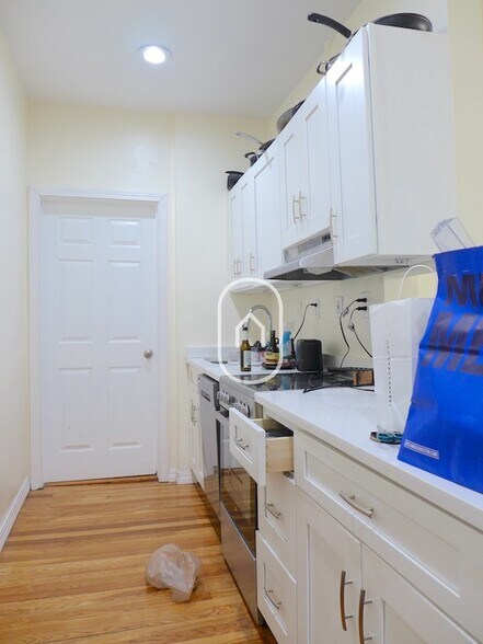 Building Photo - 34 Medfield St