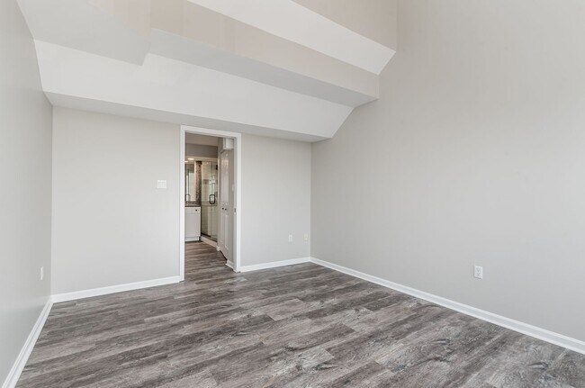 Building Photo - 1003 Cherrington Dr