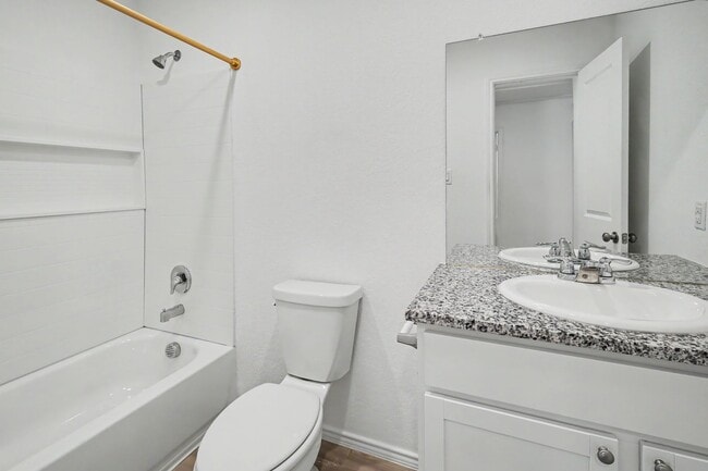 Building Photo - 3 Bed in The Silos | No Carpet + Appliances Included + Community Amenities!
