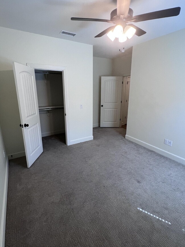 Building Photo - 322 Cowboy Ln