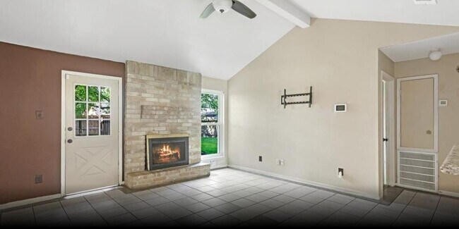 Building Photo - 7851 Battlepine Dr
