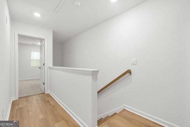 Building Photo - 1309 Lakota Pl