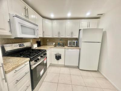 Building Photo - 2030 S Ocean Dr