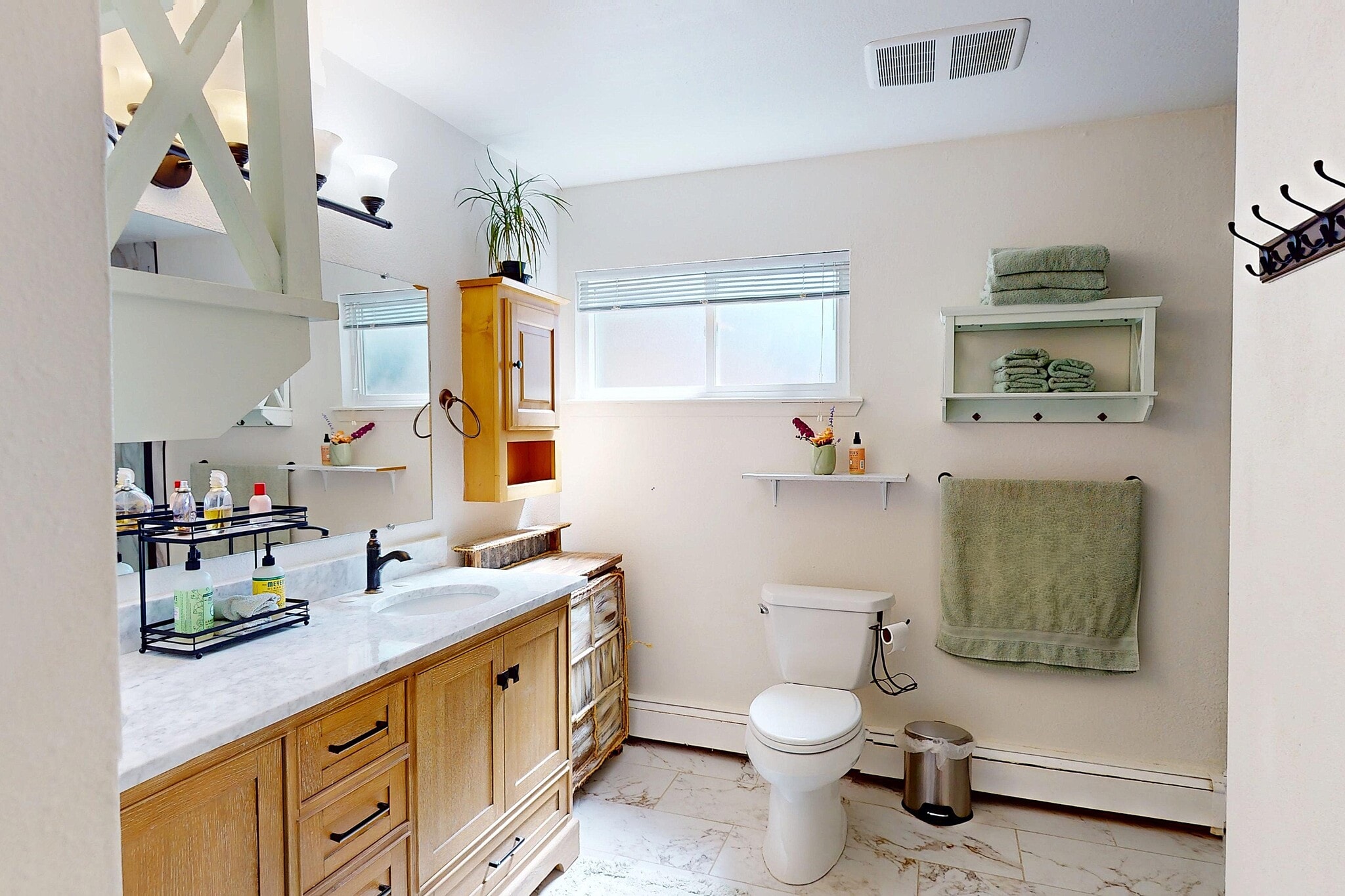 Building Photo - 1990 Camino Redondo