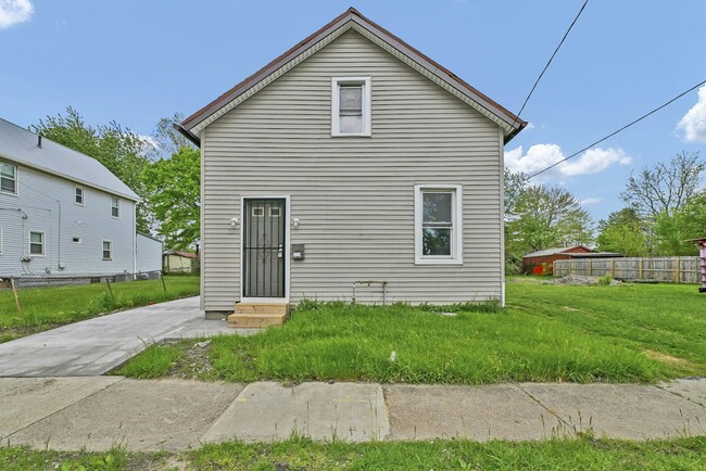 Building Photo - 5008 McBride