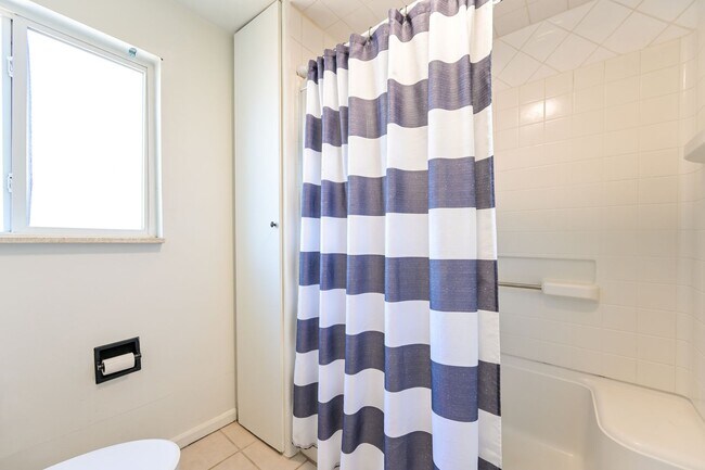 Building Photo - Spacious + Private 2BR/1BA in the Beautiful Golden, CO! Secluded AND Conveniently Located