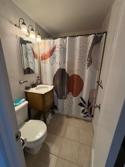 Building Photo - 5205 Dover St