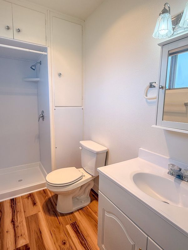 Building Photo - 615 Shasta Ave