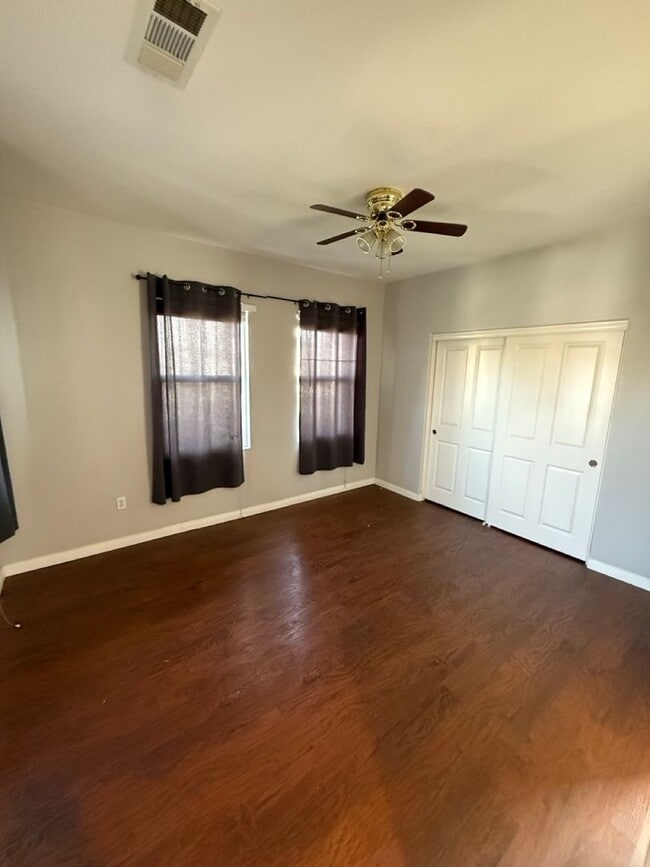 Building Photo - 10317 Titanium St