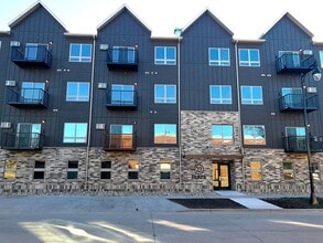 Exterior - 1023 Flats