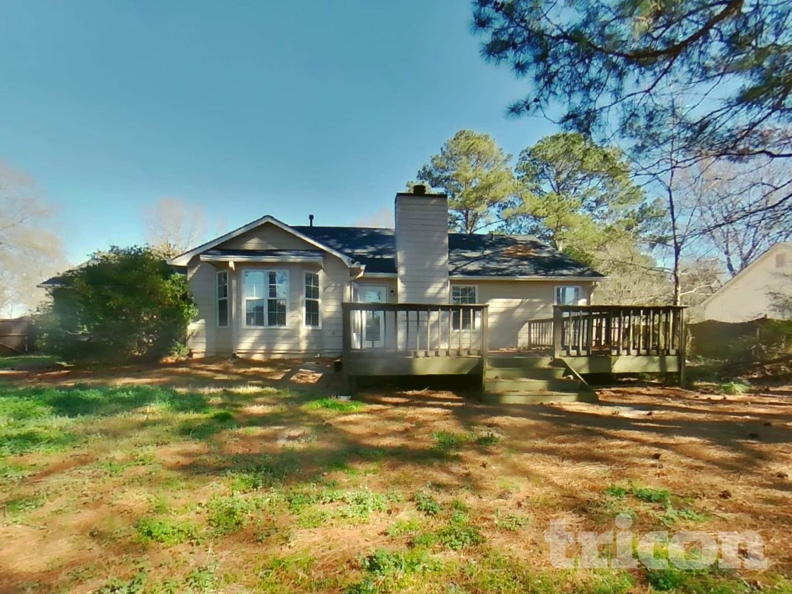 Building Photo - 165 Old Hampton Way