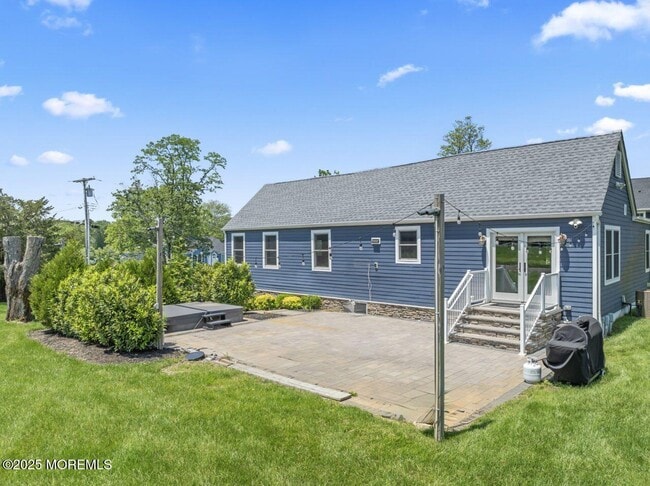 Building Photo - 553 Colts Neck Rd