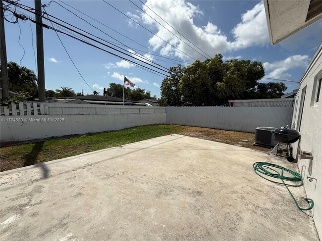 Building Photo - 20781 SW 103rd Ct