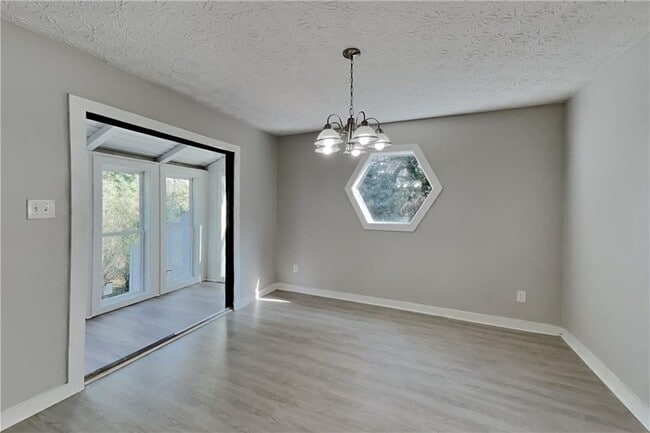 Building Photo - 3263 Holly Mill Run