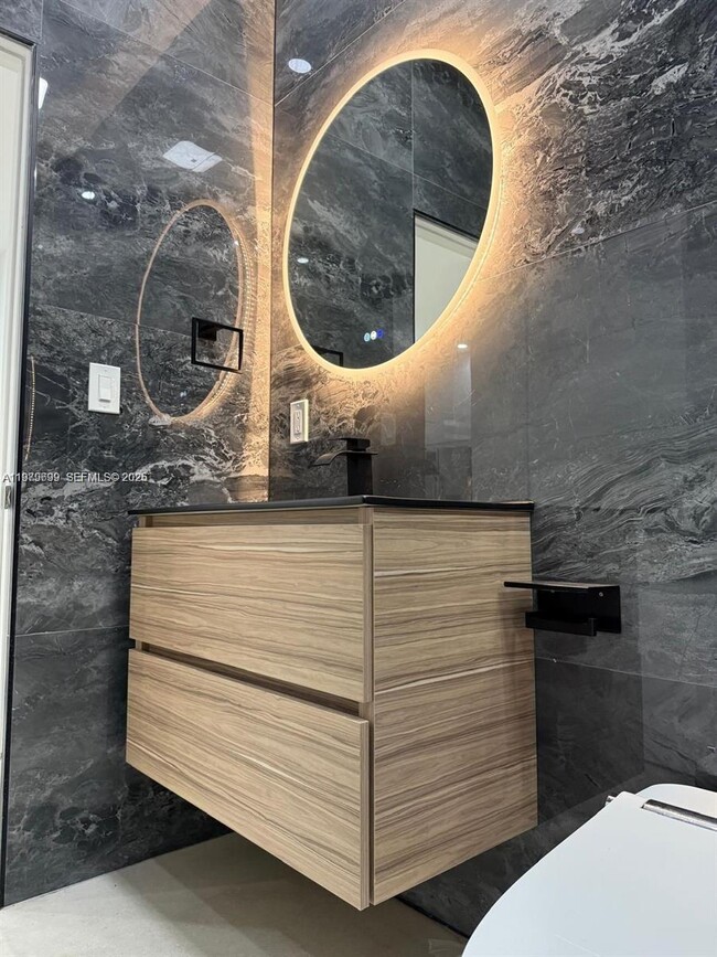 Building Photo - 401 NW 131st St