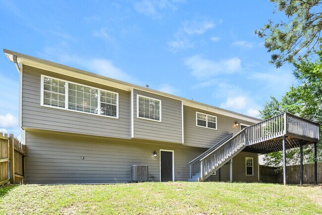 Building Photo - 680 Josh Ln