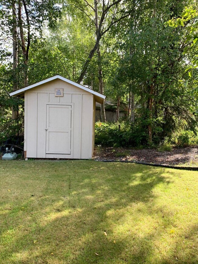 Building Photo - Oceanview 3BR 2.5BA | HUGE GARAGE | Washer & Dryer  | Dogs OK! >>> AVAILABLE NOW!