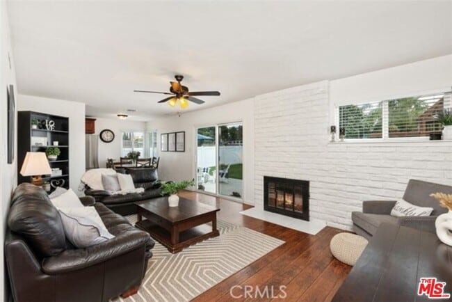 Building Photo - 4500 W Tiller Ave