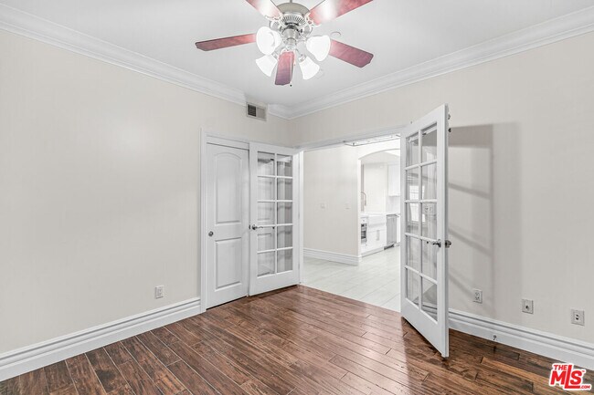 Building Photo - 12021 Guerin St