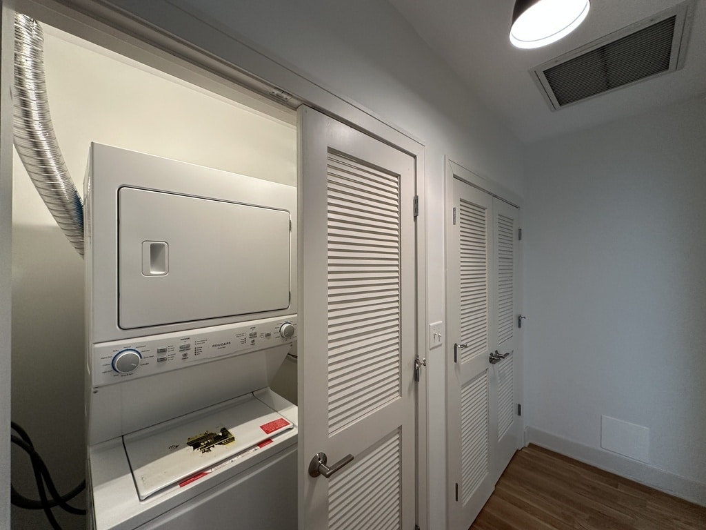 Building Photo - 2740 N Spaulding Ave