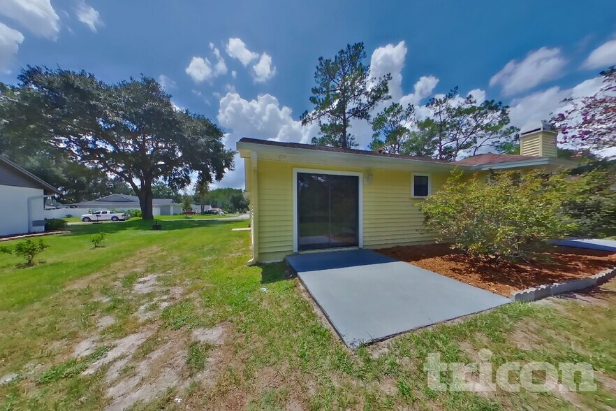 Building Photo - 23515 Shining Star Dr