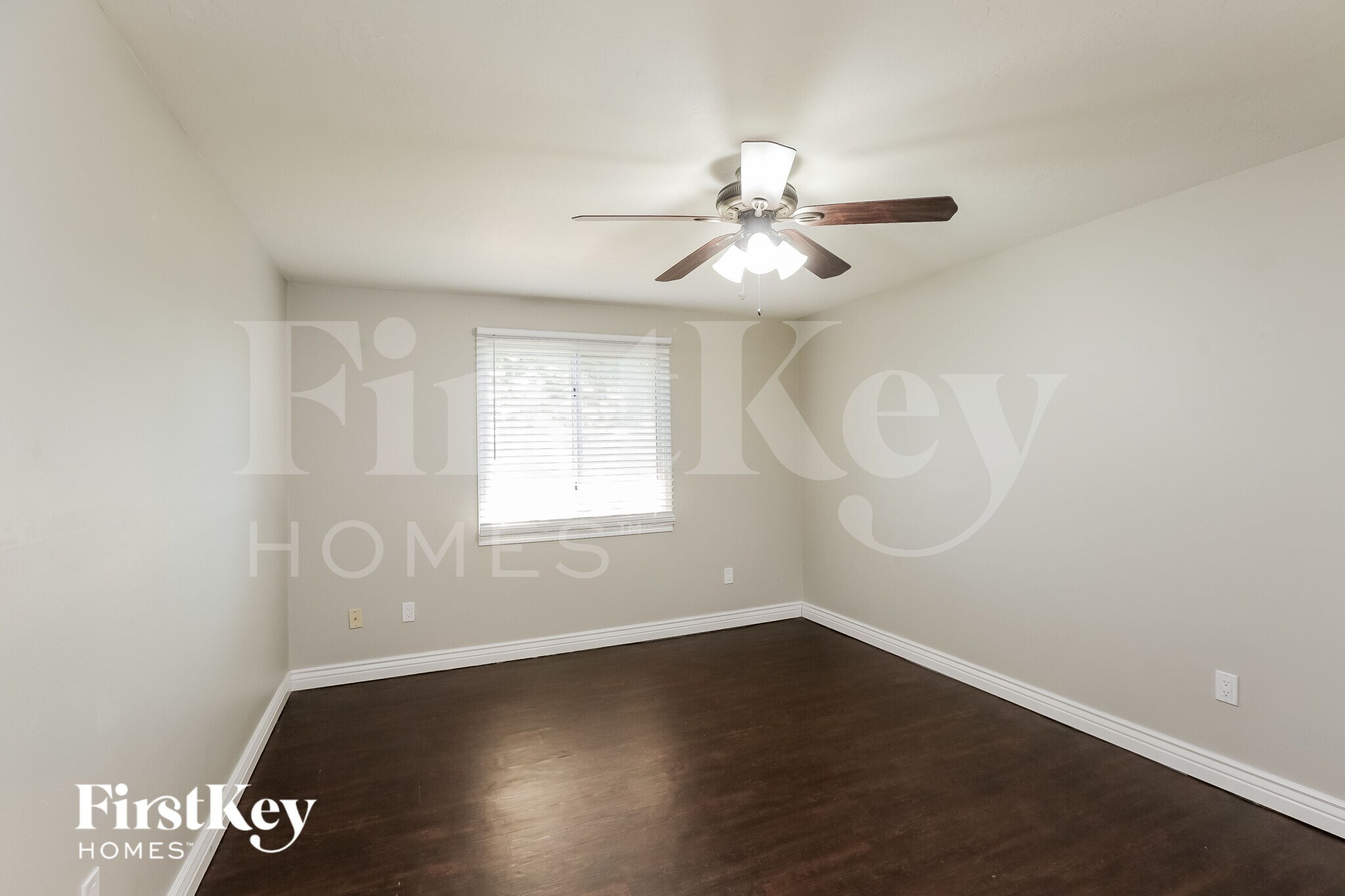 Building Photo - 13032 N 37th Way