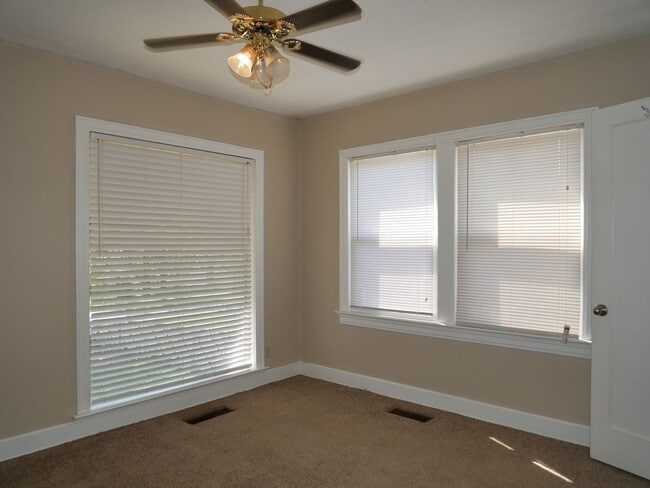 Building Photo - 1511 N 39th St